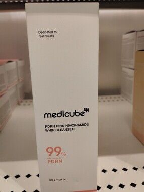 New Medicube PDRN Pink Niacinamide Whip Cleanser - Pink